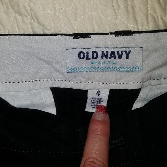 Old Navy shorts - Picture 2 of 3
